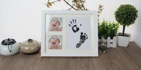 Utilisez le kit BabyPrint™ pour créer de merveilleux souvenirs et enregistrer à jamais, les étapes de croissance de votre bébé