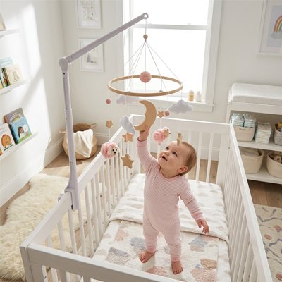 Mobile pour bébé enfant dans lit