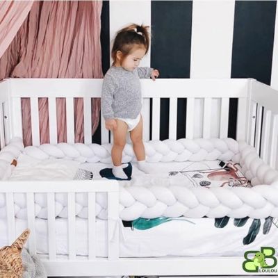 Tour de lit Tresse blanc filledans lit