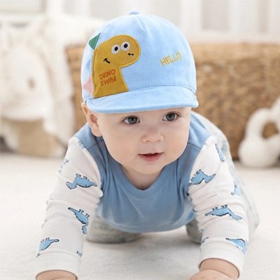 Casquette bebe bleu dino