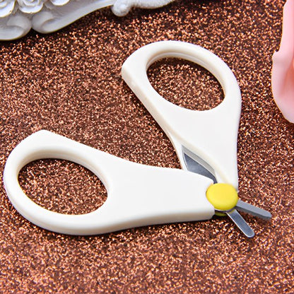 Coupe ongle pour bebe blanc