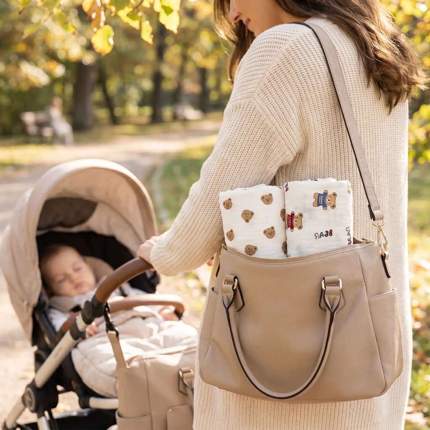 Couverture bébé maman promene