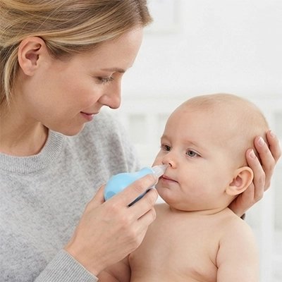 Mouche bébé bleu