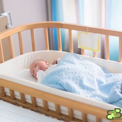 tour de lit bebe enfant dort