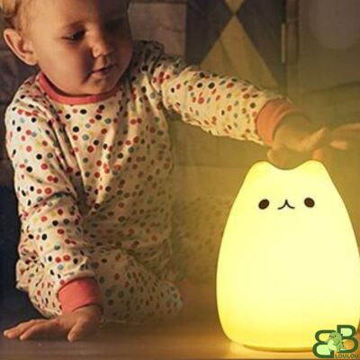 Veilleuse bebe lampe allumé