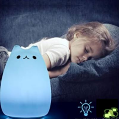 Veilleuse bebe  fille dort